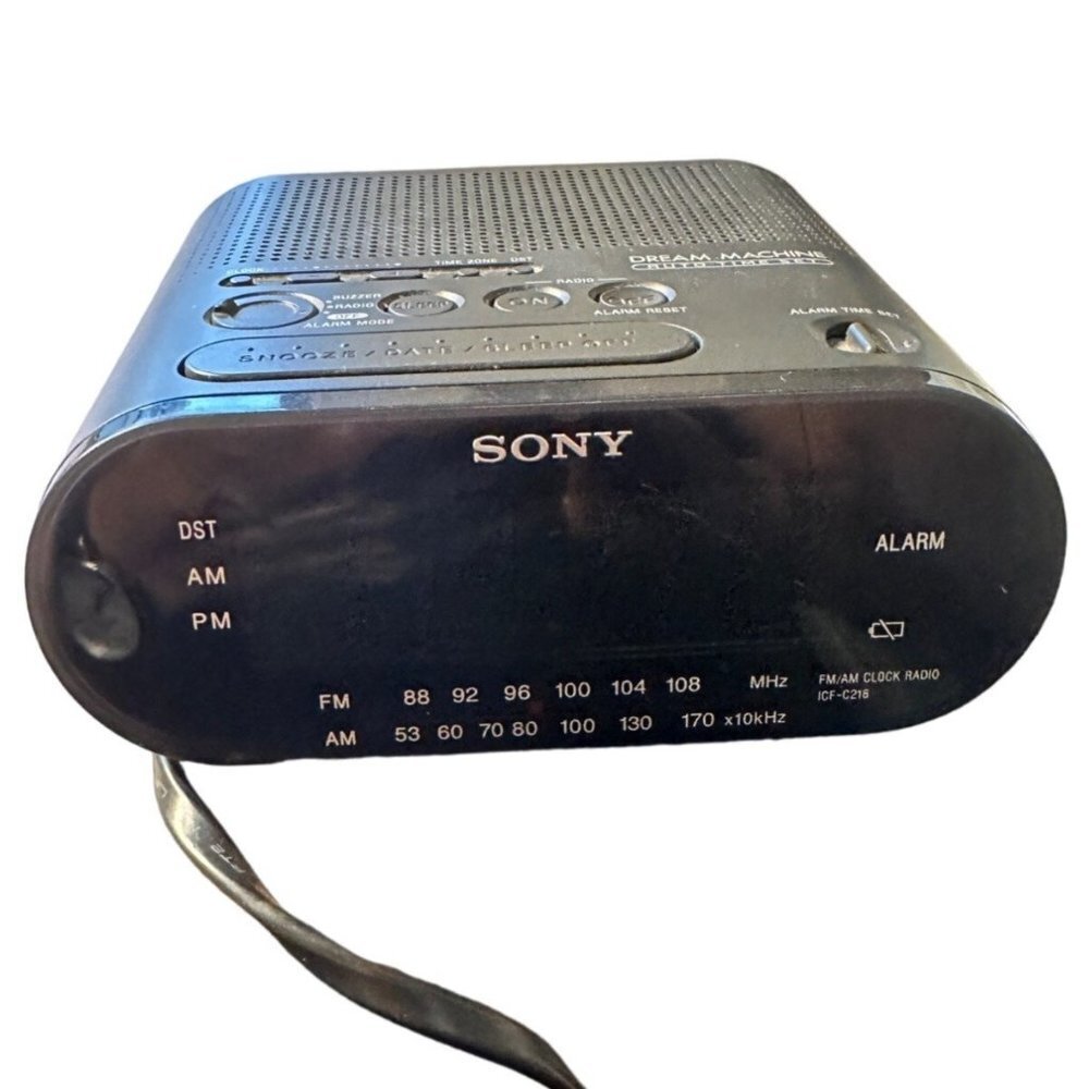 Sony 1990s Sony Dream Machine  Alarm, AM/FM Radio Model ICF-218  Display 2545AB